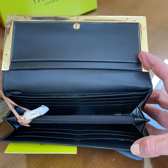 TED BAKER WALLET CLUTCH - Picture 5 of 7